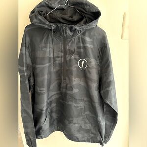 Independent Lightweight Windproof  Windbreaker shirt Shell with Hoodie